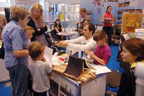 Фестиваль научно-технического творчества «Наука через игру»