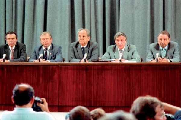 Историко-документальная выставка «Союз можно было сохранить»