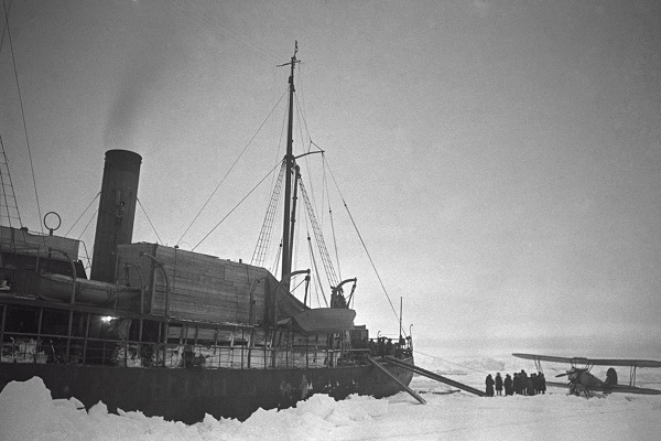Фотовыставка «Покорение. Наследник авангарда Яков Халип»