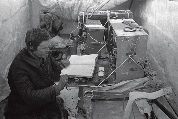 Фотовыставка «Покорение. Наследник авангарда Яков Халип»