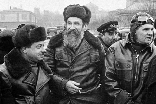 Фотовыставка «Отто Шмидт: Настоящего человека тянет туда, где трудно»
