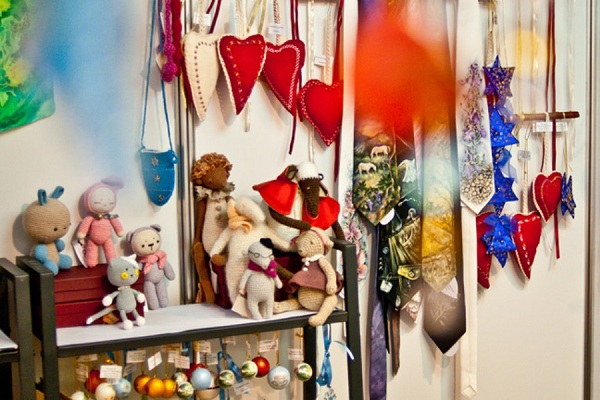 Рождественская ярмарка подарков