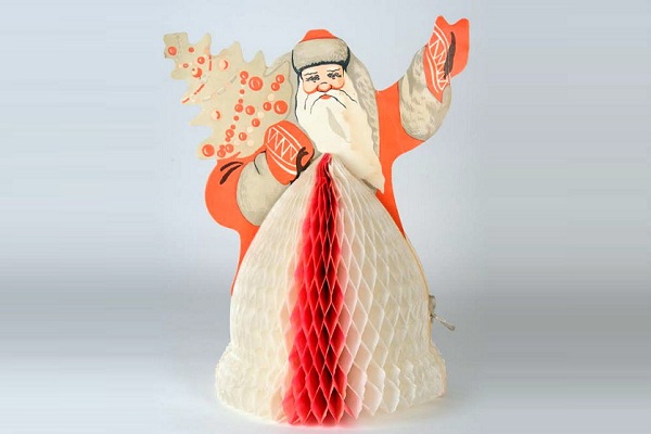 Выставка «Дед Мороз, его компания и …»