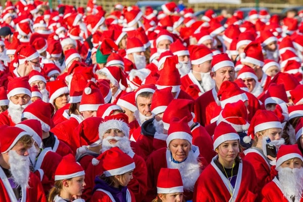 Благотворительный забег Дедов Морозов «#Happy Run – 2016»