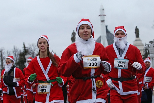 Благотворительный забег Дедов Морозов «#Happy Run – 2016»