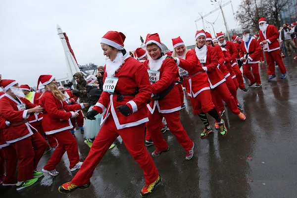 Благотворительный забег Дедов Морозов «#Happy Run – 2016»