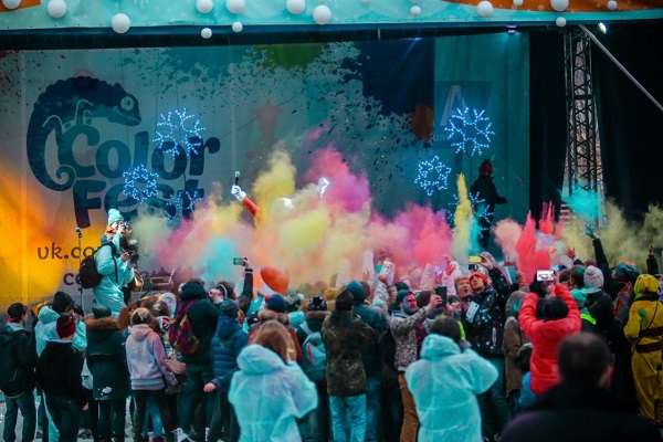 Весенний фестиваль красок холи «ColorFest»