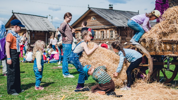 Майские праздники в парке-музее ЭТНОМИР