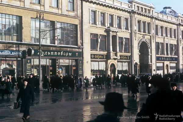 Выставка «Москва 50-х Мартина Манхоффа». Архитектура советской Москвы глазами иностранца