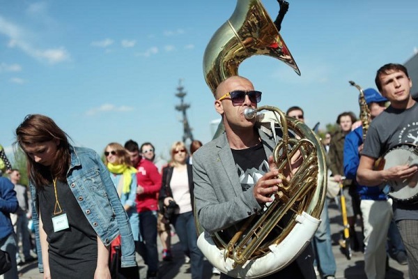 V Московский фестиваль шагающих оркестров