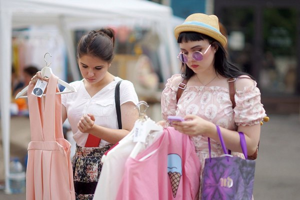 Летняя арт-ярмарка Happy Market на дизайн-заводе «Флакон»