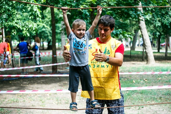 Семейный фестиваль «Папа может»