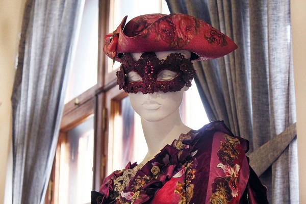 Выставка «Венецианский карнавал»