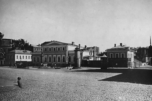 Историко-культурный фестиваль «Арбат. Собачья площадка»