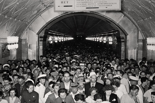 Фотовыставка «Москва 1957 в фотографиях Леонара Джанадды. Взгляд молодого швейцарца»