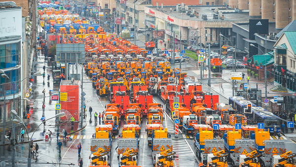 Выставка автомобильного транспорта комплекса городского хозяйства Москвы