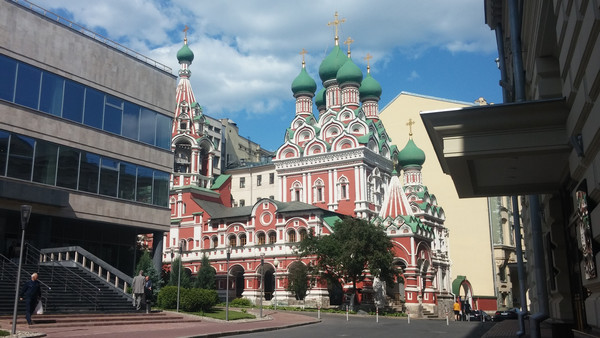 Бесплатная экскурсия «Храмы-невидимки Китай-города» от компании «Азбука Москвы»