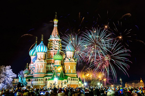 Новогодний салют в парках Москвы