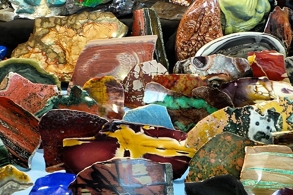 Выставка-ярмарка «Самоцветный развал»