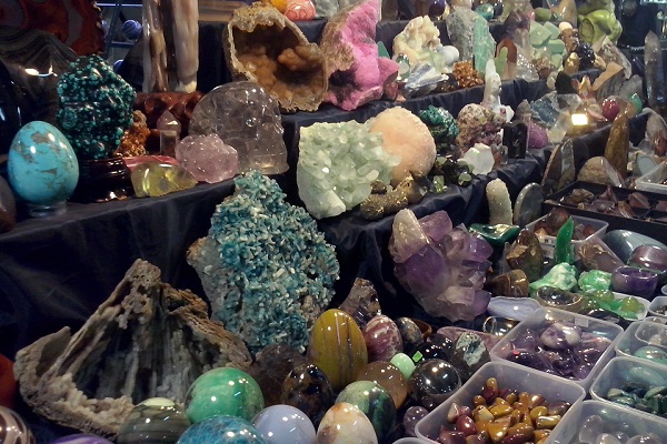 Выставка-ярмарка «Самоцветный развал»