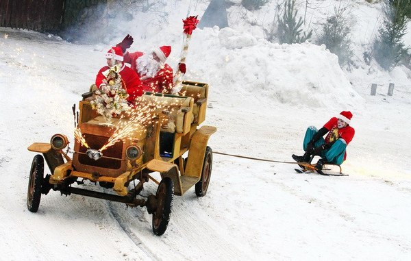 Масленичные гуляния в крепости каскадеров! Комедийный трюковой боевик для детей и их родителей.