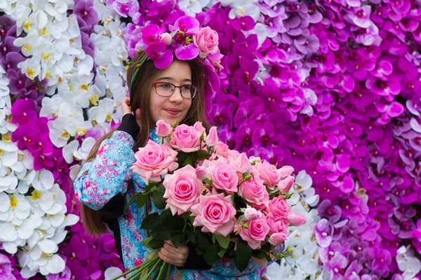 Праздник «Сто подарков в один день» к 8 марта