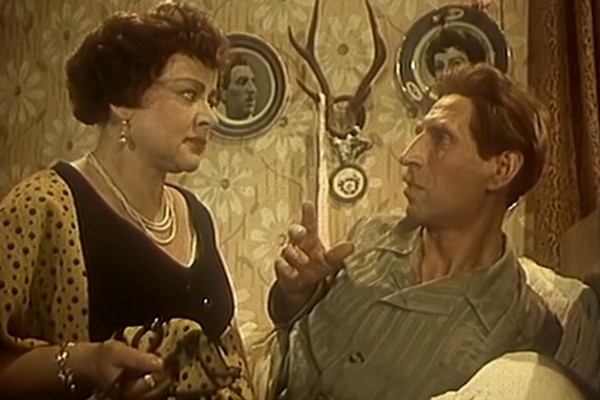 Бесплатные кинопоказы к Международному женскому дню