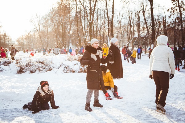 Праздник «Весенний бал» в Перовском парке