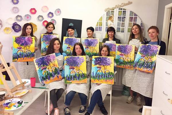 Арт-вечеринка Draw Up Studio: «Плавучая деревня»