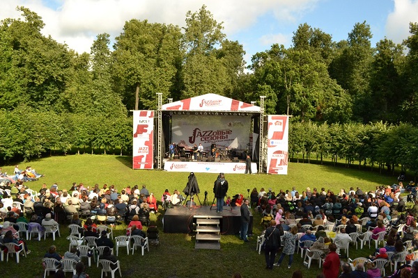 IV Международный опен-эйр фестиваль «Джазовые сезоны в Ленинских Горках»