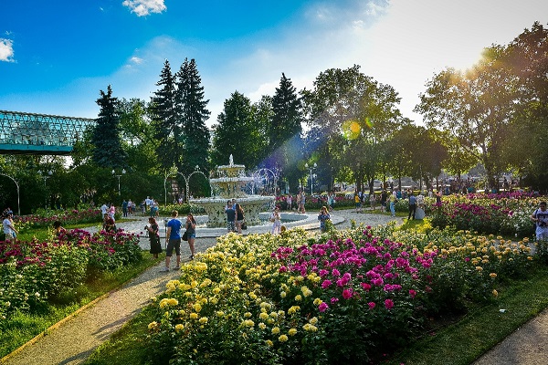 Открытие летнего сезона в Парке Горького