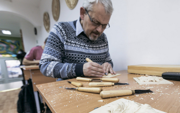 В рамках городской программы «Активное Долголетие» Творческий Досуговый Центр  РОО «Гармония» приглашает пенсионеров и категории граждан приравненных к ним,  жителей  Западного округа (Можайского и Кунцевского районов) на бесплатные танцевальные, спортивные и творческие занятия