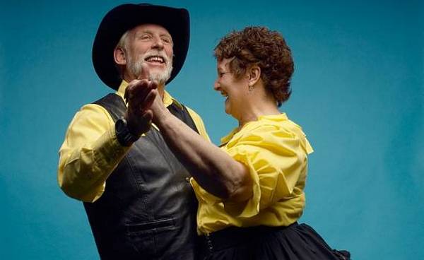 В рамках городской программы «Активное Долголетие» Творческий Досуговый Центр  РОО «Гармония» приглашает пенсионеров и категории граждан приравненных к ним,  жителей  Западного округа (Можайского и Кунцевского районов) на бесплатные танцевальные, спортивные и творческие занятия