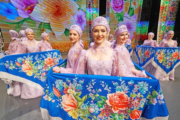 Русское фольклорное шоу «Золотое кольцо»