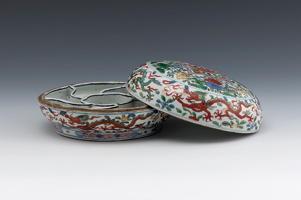 Выставка «Династия Мин: сияние учености»