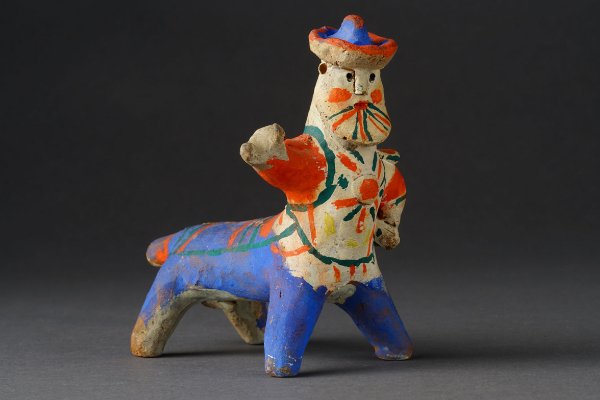 Выставка керамической игрушки «Зачем ребенку медведь?»