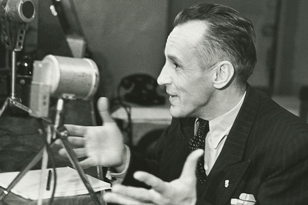 Выставка «Мяч круглый, поле ровное»