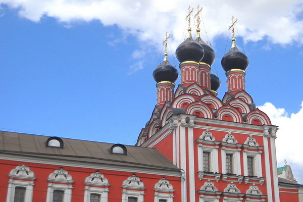 Бесплатная пешеходная экскурсия «По улице Гончарной» от компании «Твоя Москва»