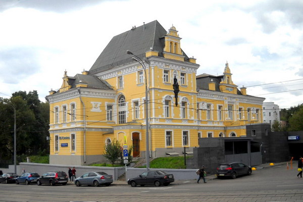 Бесплатная пешеходная экскурсия «Осколки Садового кольца» от компании «Твоя Москва»