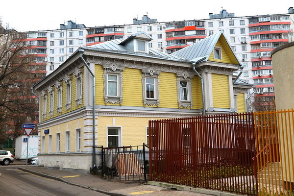 Бесплатная пешеходная экскурсия «Осколки Садового кольца» от компании «Твоя Москва»