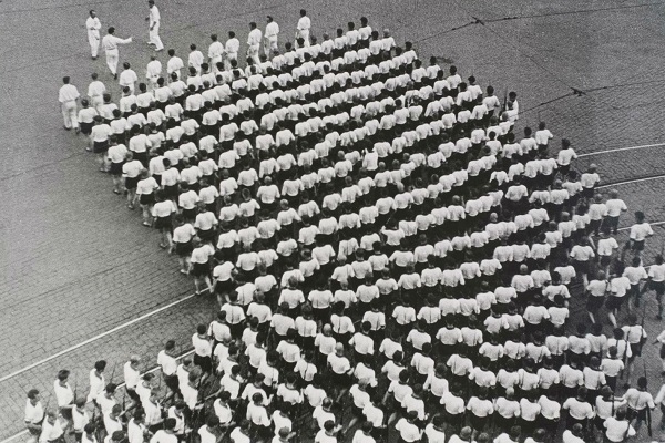 Выставка «Родченко и Степанова. Футбол»