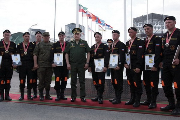 Международные соревнования по танковому биатлону на военном полигоне Алабино