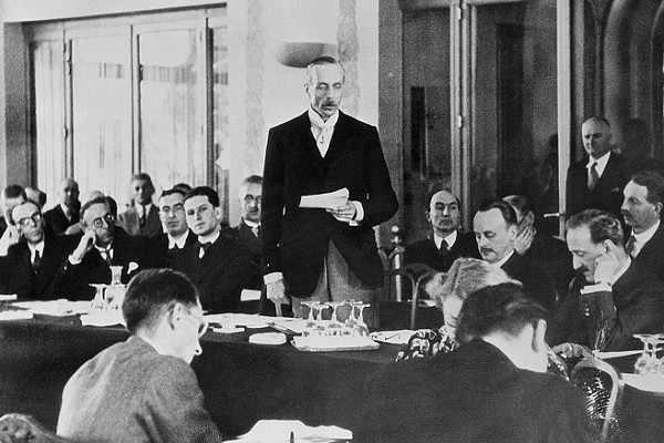 Выставка «Закрытые границы. Очерки дипломатической истории 1938-1943»