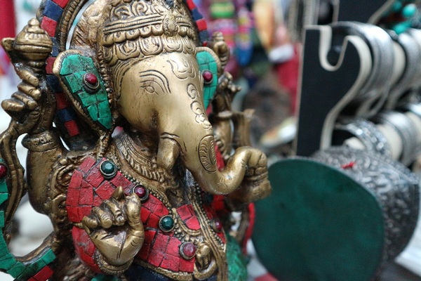 Индийский маркет и фудкорт «Delhi базар»