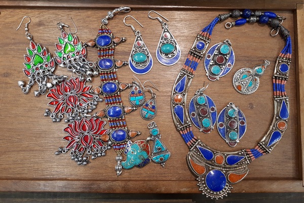 Индийский маркет и фудкорт «Delhi базар»