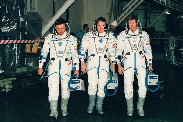 Фотовыставка «803 дня на орбите Земли»