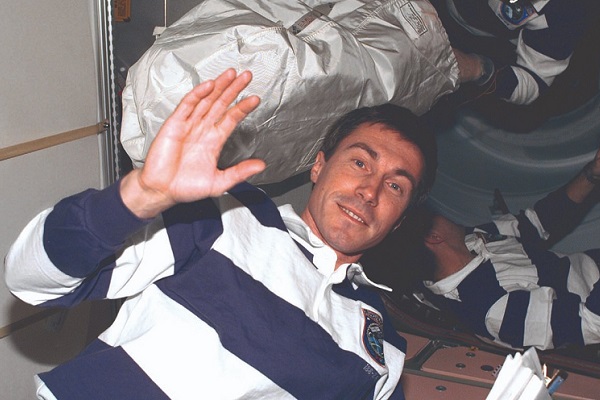 Фотовыставка «803 дня на орбите Земли»