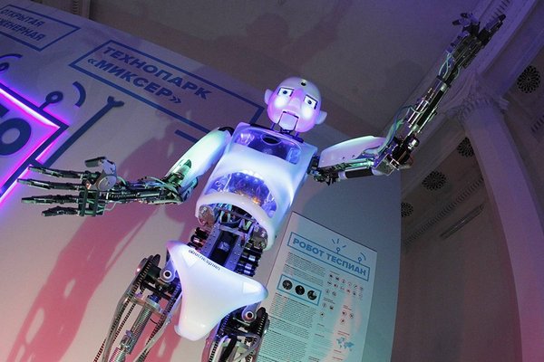 Инженерное приключение на Робостанции для всего класса!