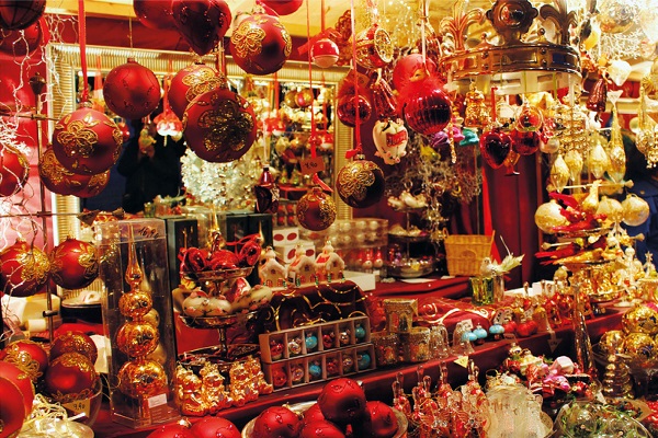 Рождественская ярмарка подарков в ЦДХ