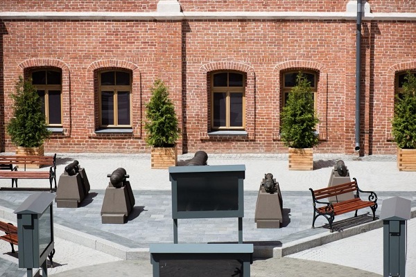 Выставка «Артиллерийский дворик»